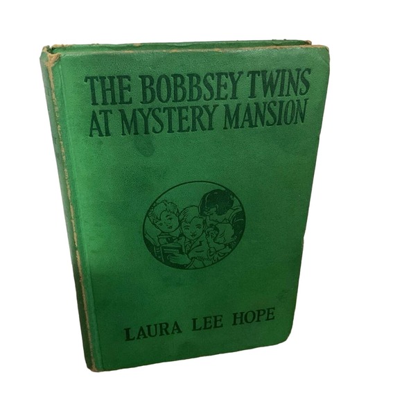 1945 The Bobbsey Twins At Mystery Mansion First Edition - Picture 1 of 16